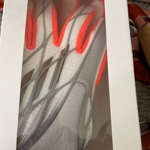 Adidas xl pro size 10 soccer gloves